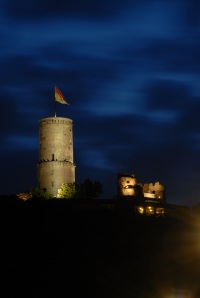 Das Wahrzeichen Bad Godesbergs, der Turm der Godesburg - Foto: J. Bruder, Bonn